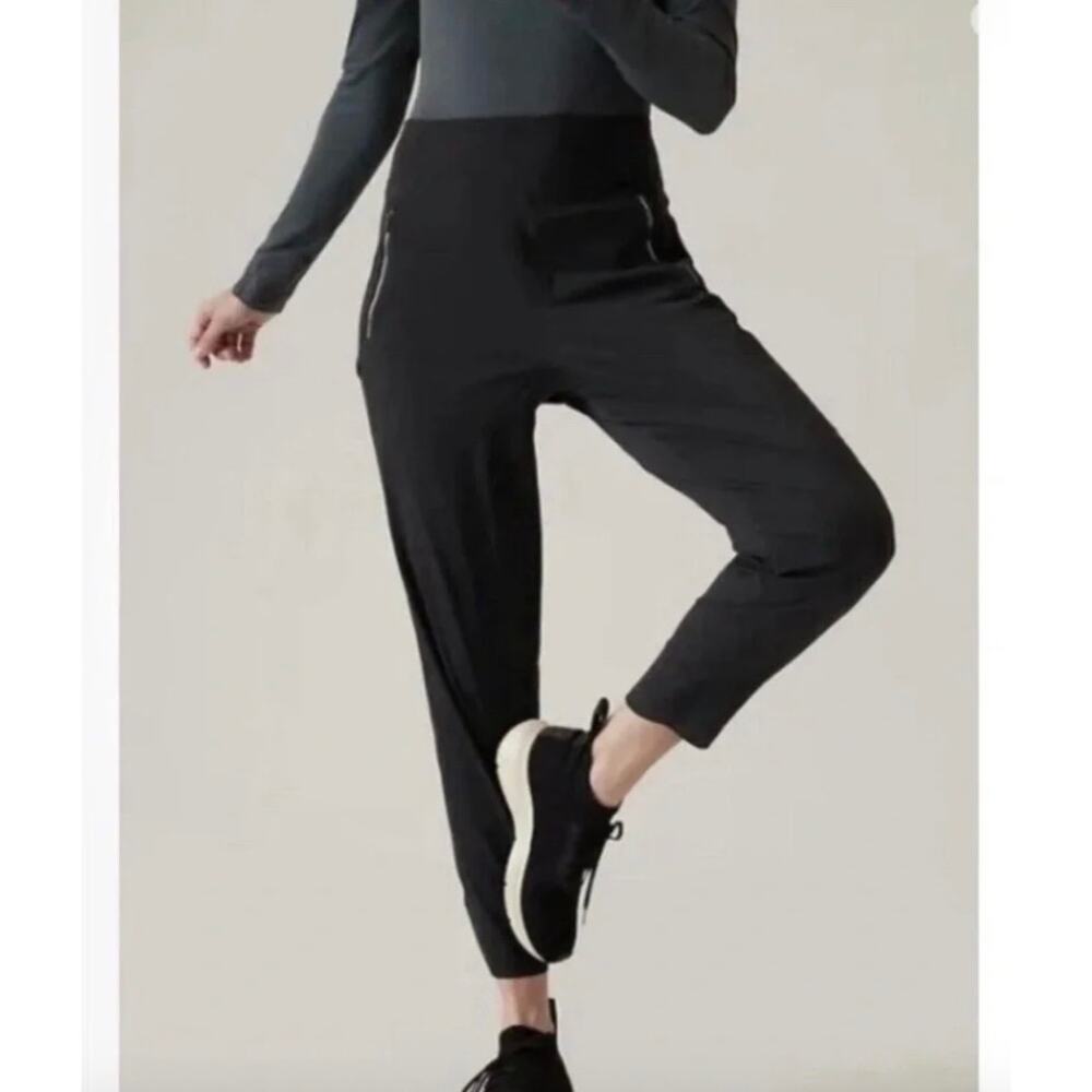 Athleta Trekkie North Jogger Women's 10 Black